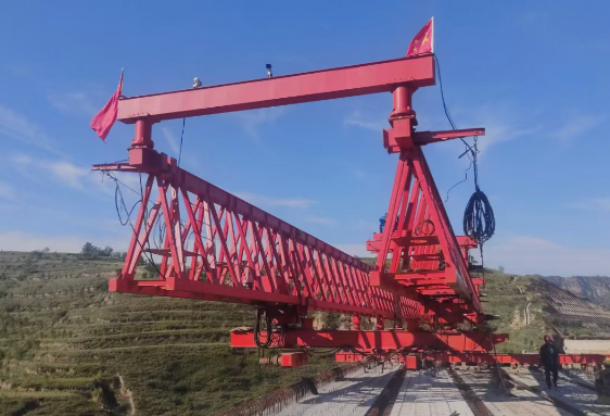 JQJ200T-40M公路架橋機，貴州遵義項目架設完成